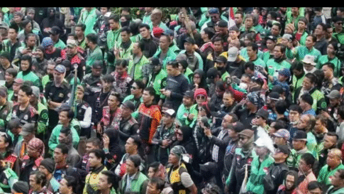 Harga Diri’ Ojol di Ujung Tanduk: Regulasi atau Eksploitasi? Ribuan Driver Bersatu Melawan!