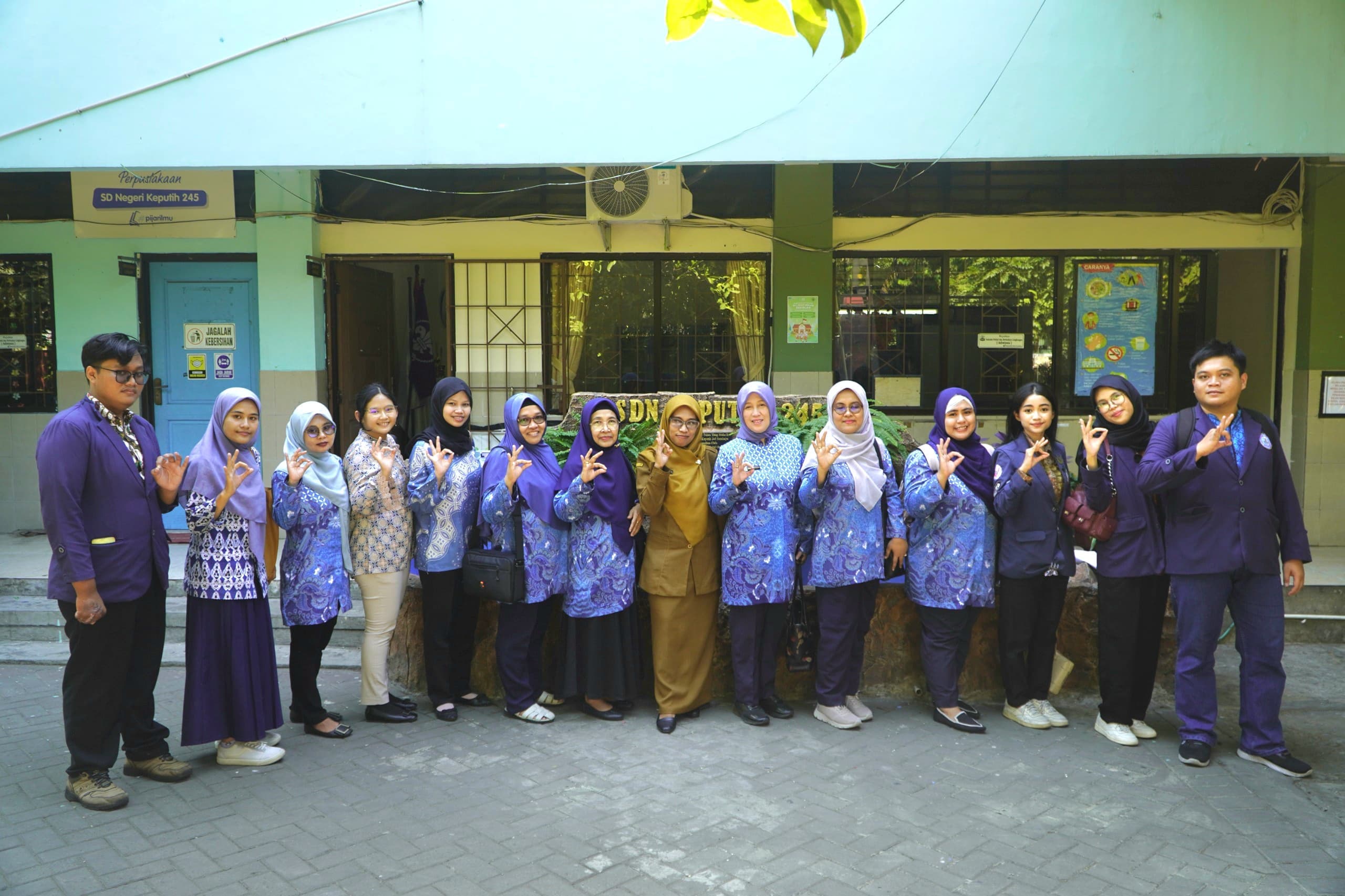 Belajar, Mengabdi, Berdampak: Fakultas Psikologi Universitas Hang Tuah Dampingi Generasi Muda Sejak Bangku Sekolah